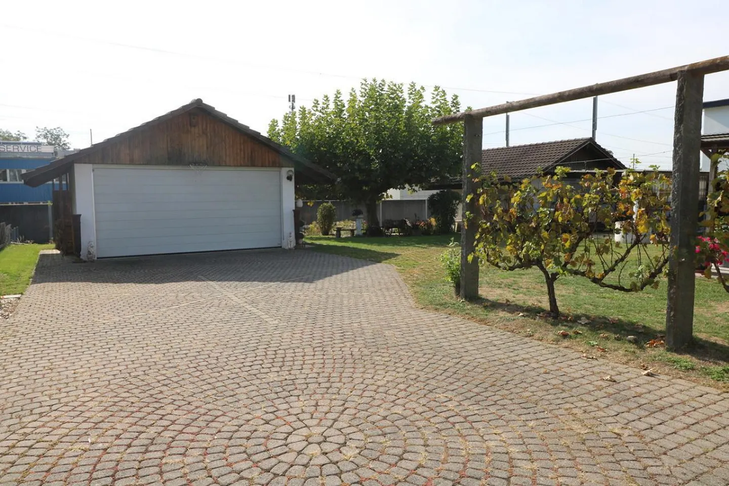 Family Paradise with XXL Garden - Photo 12 of 13