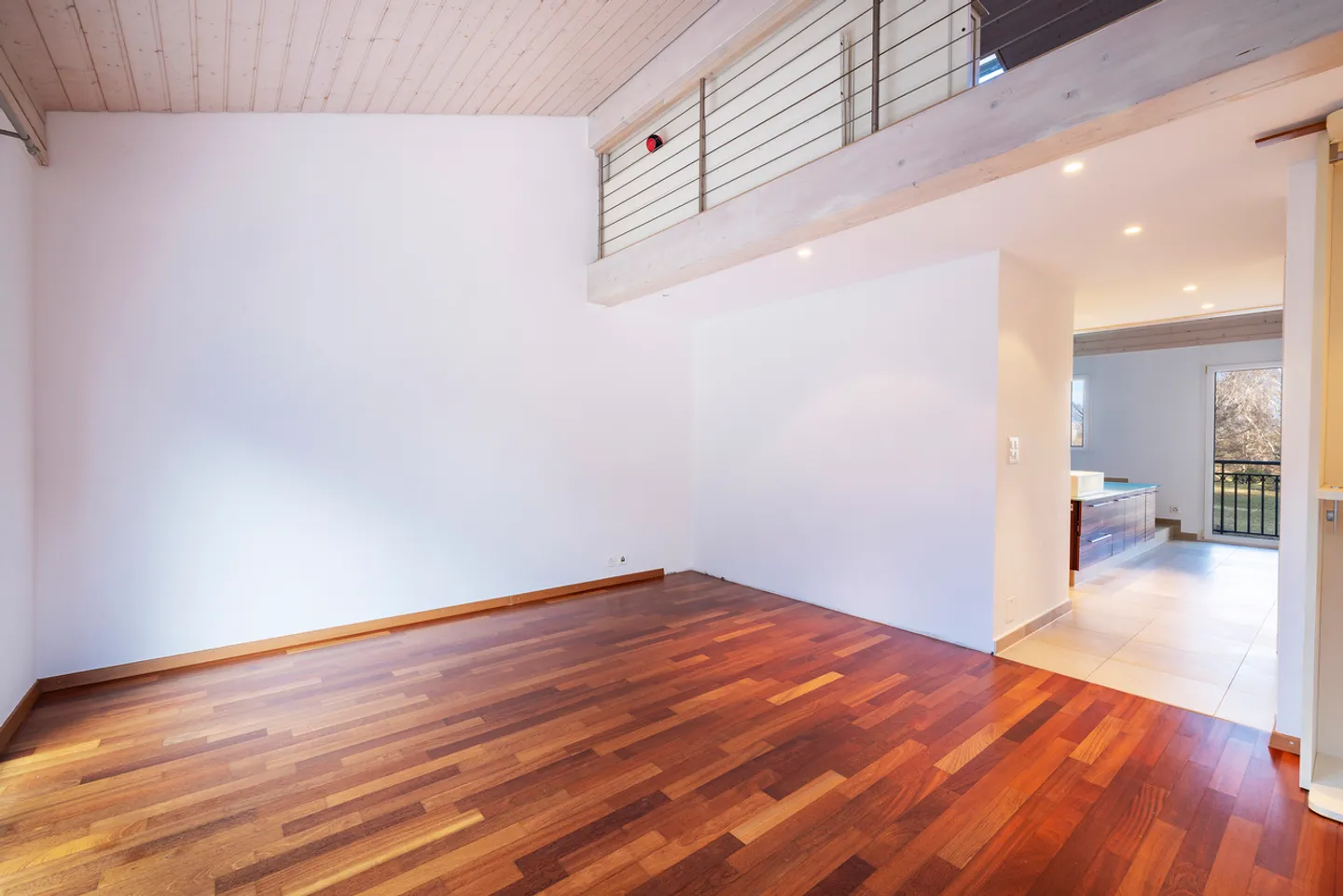 Villa at the Marina - A Touch of Vacation All Year Round! - Photo 9 of 13