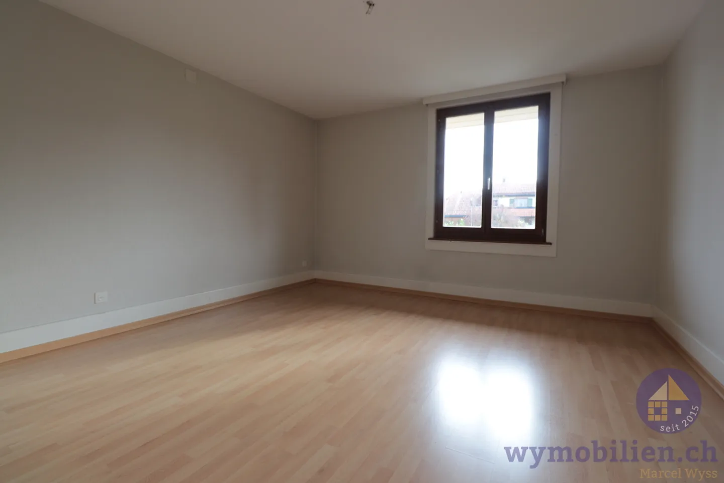 Appartement central de 4,5 pièces à Kirchberg - Photo 2 sur 12