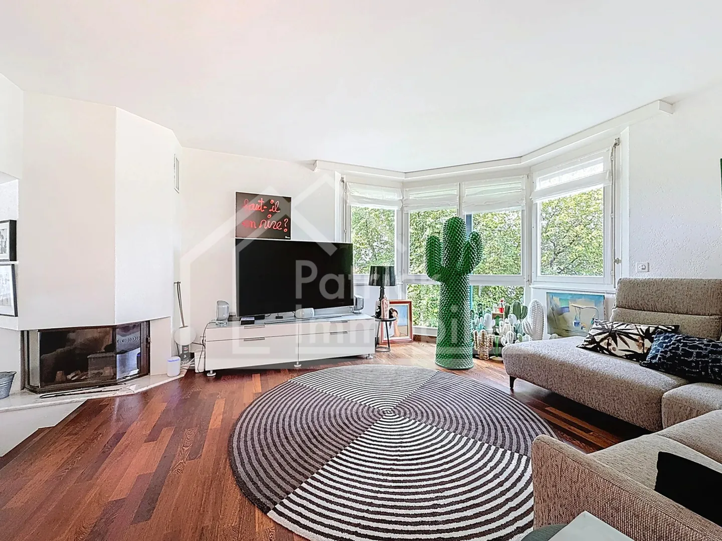 Villa with outbuilding, pool and garden - Quiet, 13 minutes from Lausanne - Photo 4 of 13
