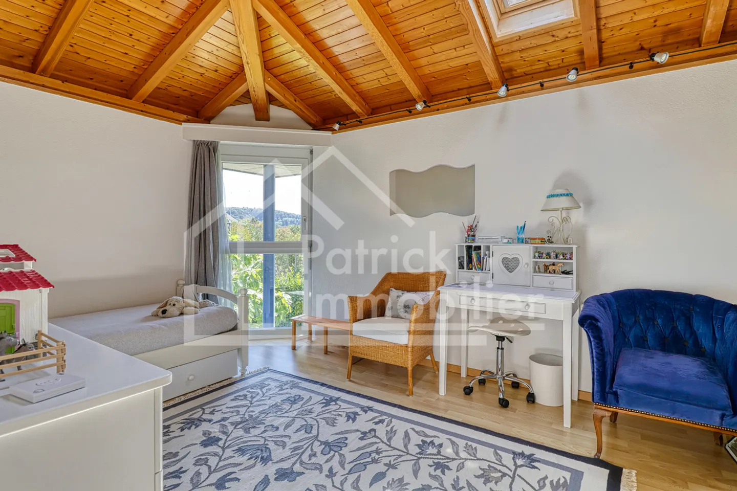 Villa with outbuilding, pool and garden - Quiet, 13 minutes from Lausanne - Photo 7 of 13