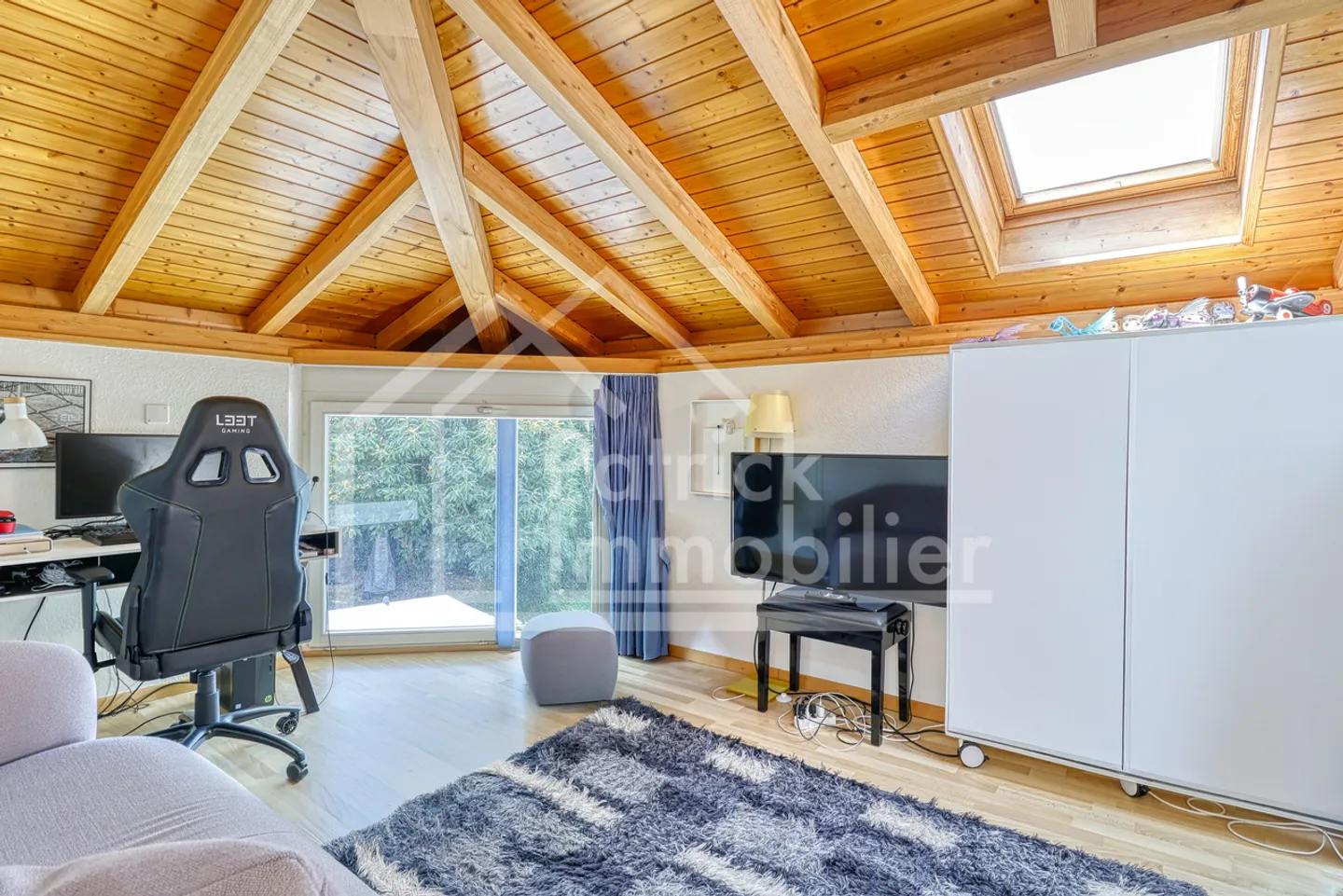 Villa with outbuilding, pool and garden - Quiet, 13 minutes from Lausanne - Photo 8 of 13