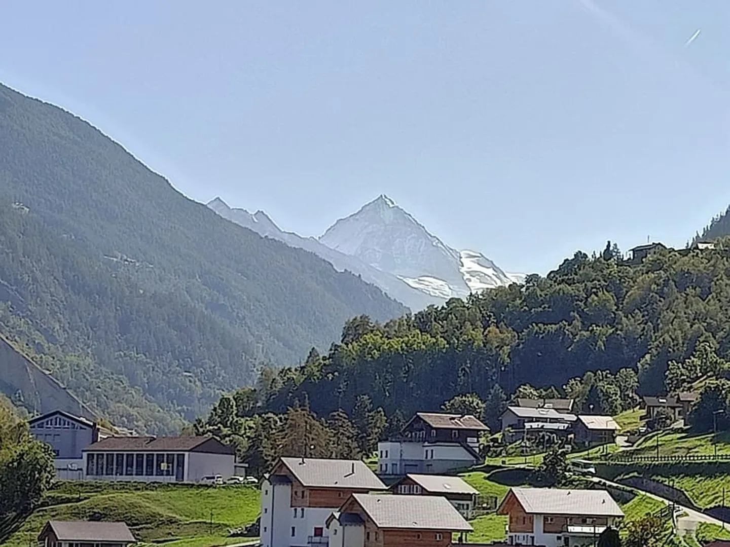 Appartement dans maison historique avec vue imprenable - Photo 9 sur 11
