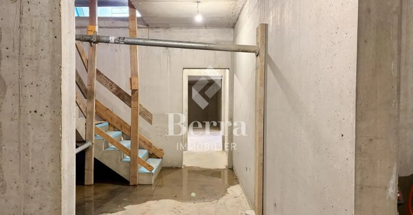 3.5 Room Ground Floor - Photo 7 of 11
