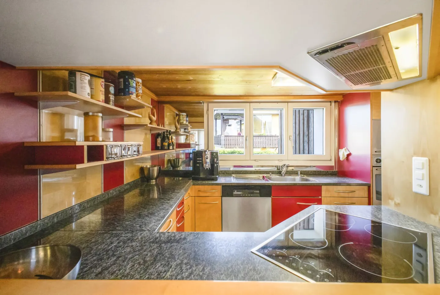 Grosszügiges 8.5-Zimmer-Einfamilienhaus mit viel Platz für die ganze Familie in Haag - Foto 7 von 25