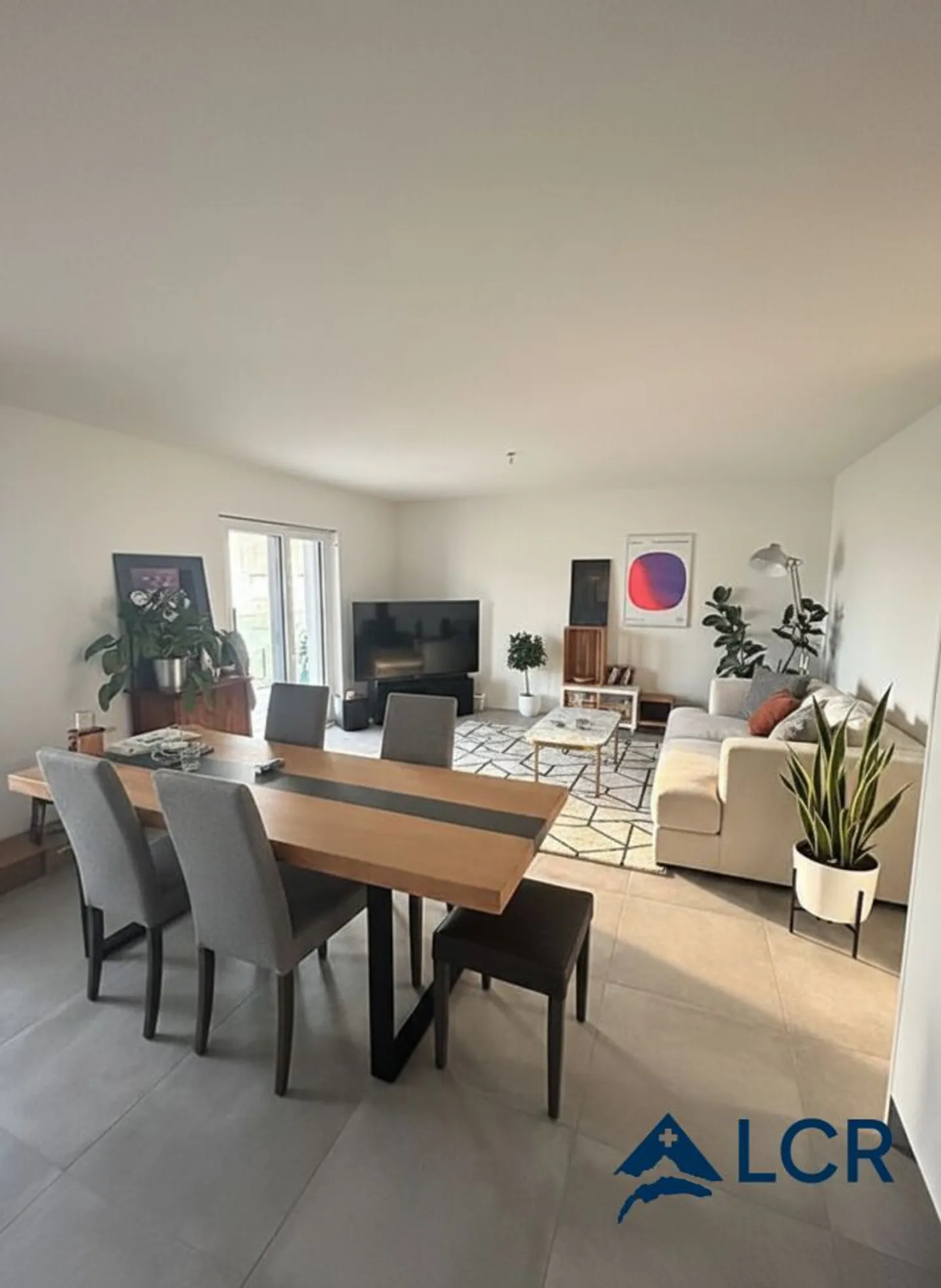 Bellissimo appartamento con 4,5 stanze, balcone e vista lago - Peseux - Foto 3 di 5