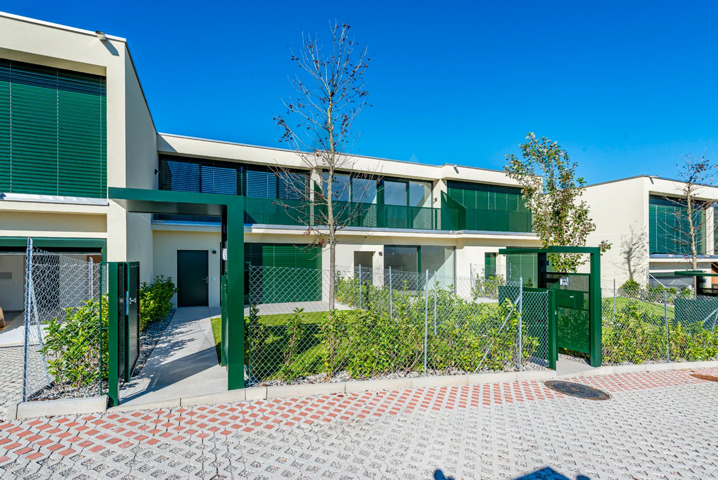 NUOVA VILLA A SCHIERA: UN’OASI DI STILE E BENESSERE - Foto 2 di 22