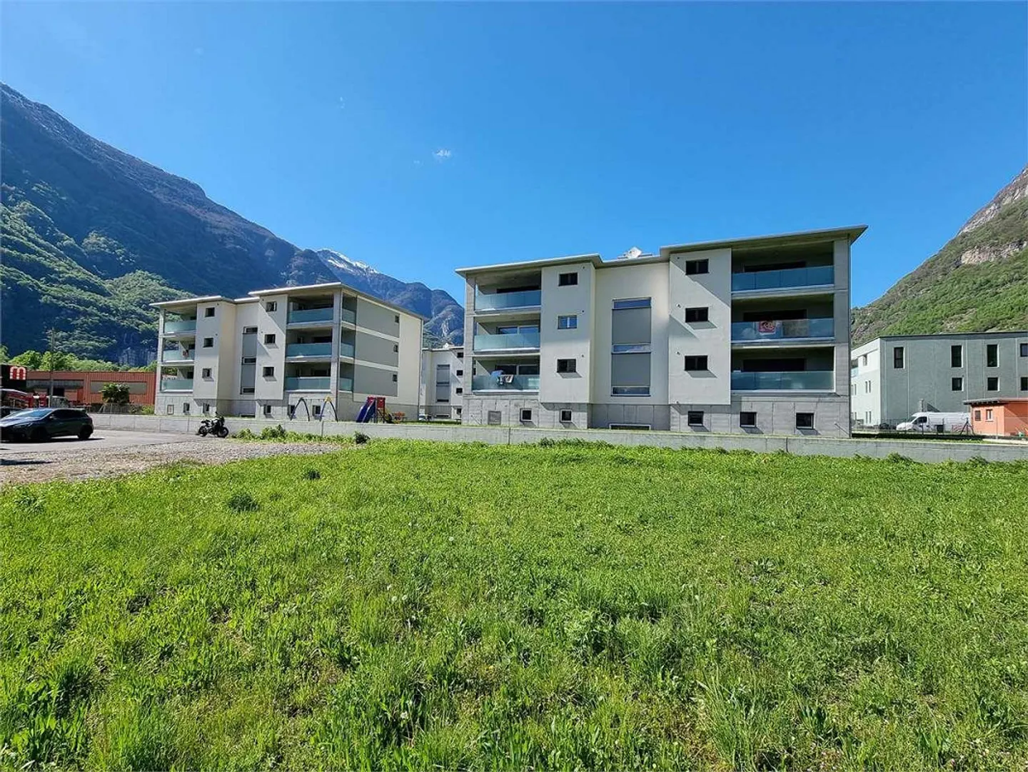 Income-generating building - Excellent return on own capital - Photo 2 of 13
