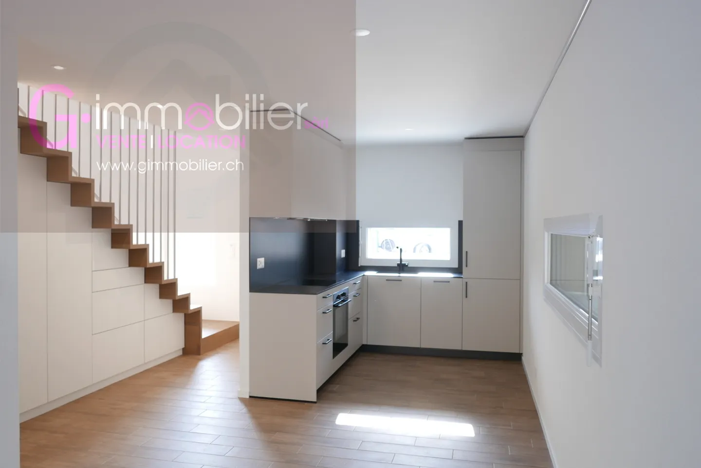 Duplex moderne avec jardin privé - Photo 3 sur 12
