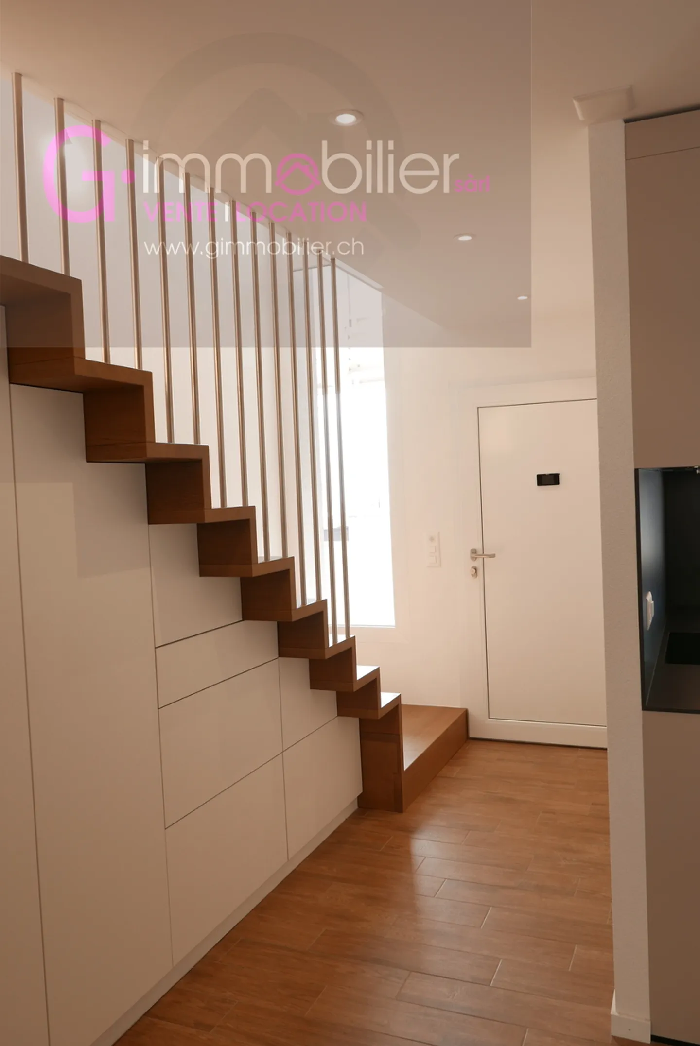 Duplex moderne avec jardin privé - Photo 4 sur 12