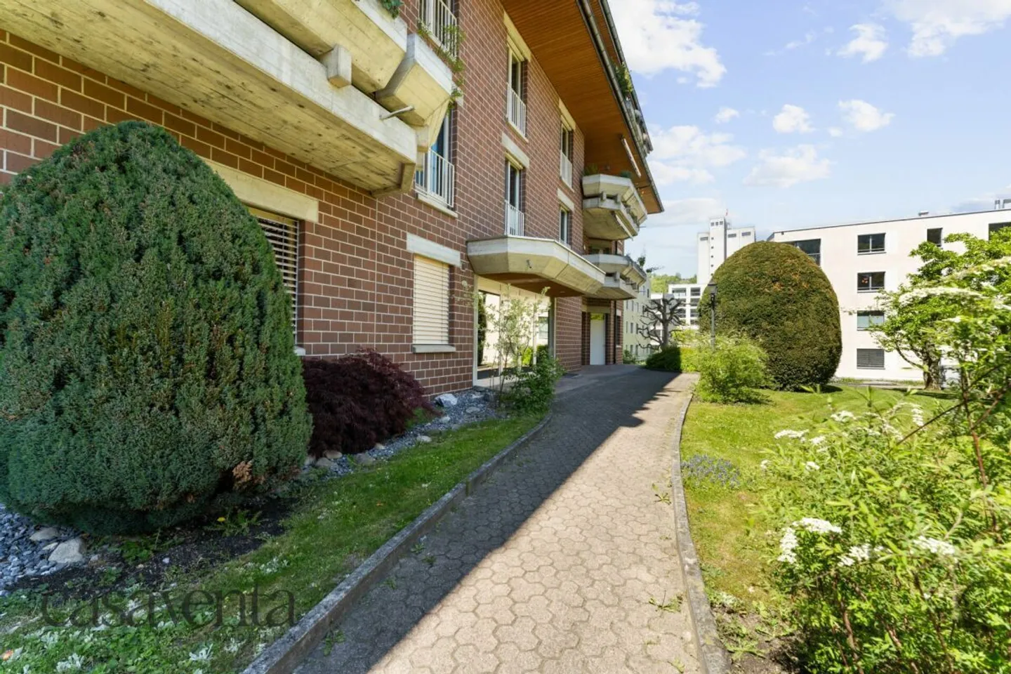 Appartamento attraente di 3,5 stanze con balcone e potenziale - solo 2 minuti dalla S-Bahn - Foto 16 di 20