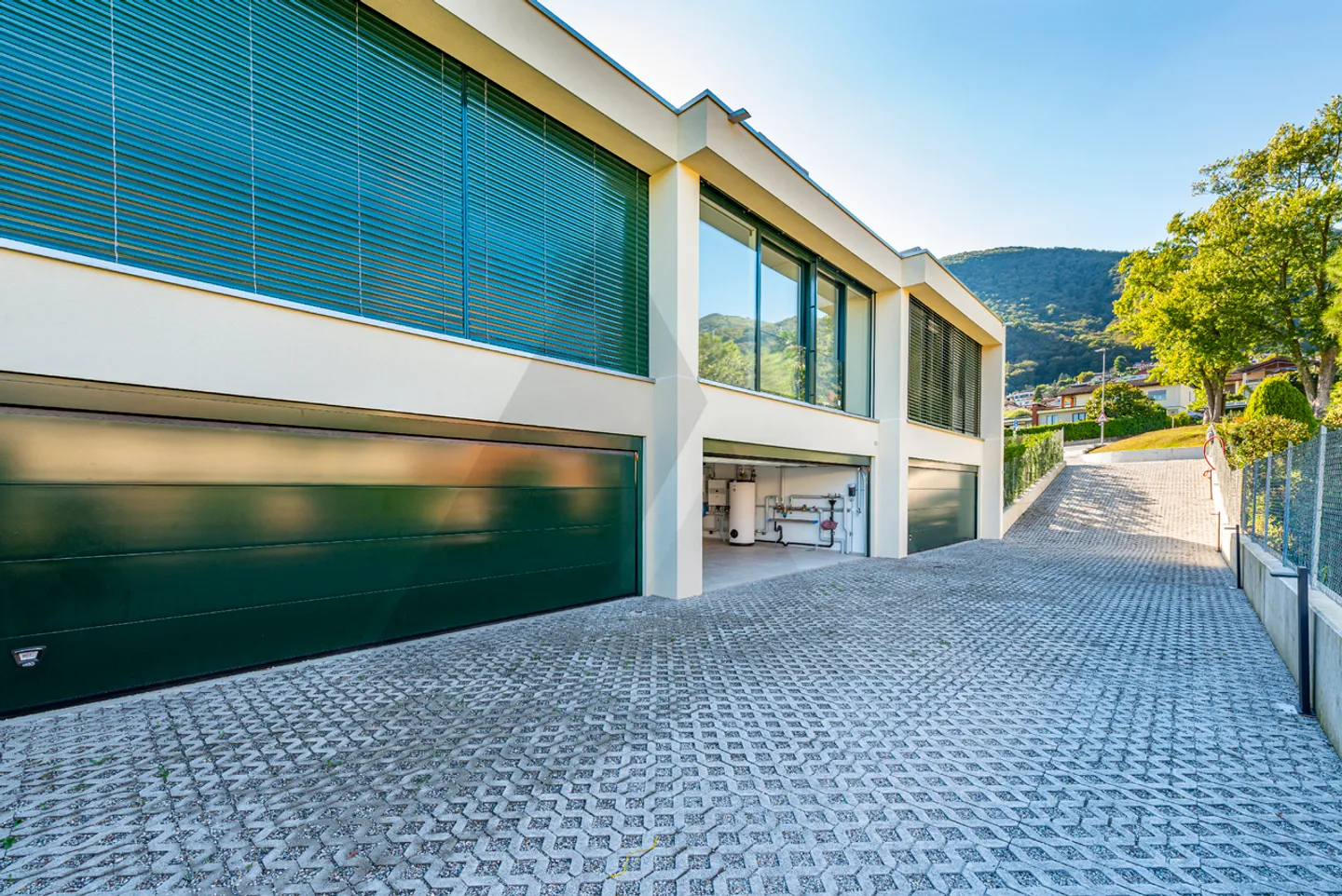 NUOVA VILLA A SCHIERA: UN’OASI DI STILE E BENESSERE - Foto 22 di 22