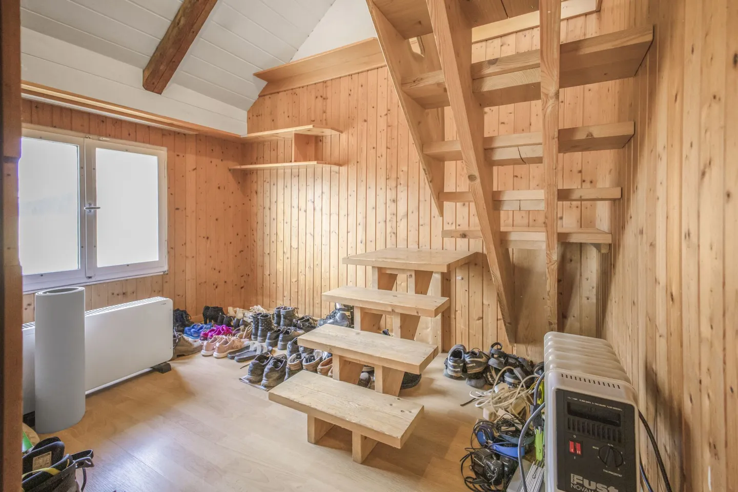 Grosszügiges 8.5-Zimmer-Einfamilienhaus mit viel Platz für die ganze Familie in Haag - Foto 12 von 25