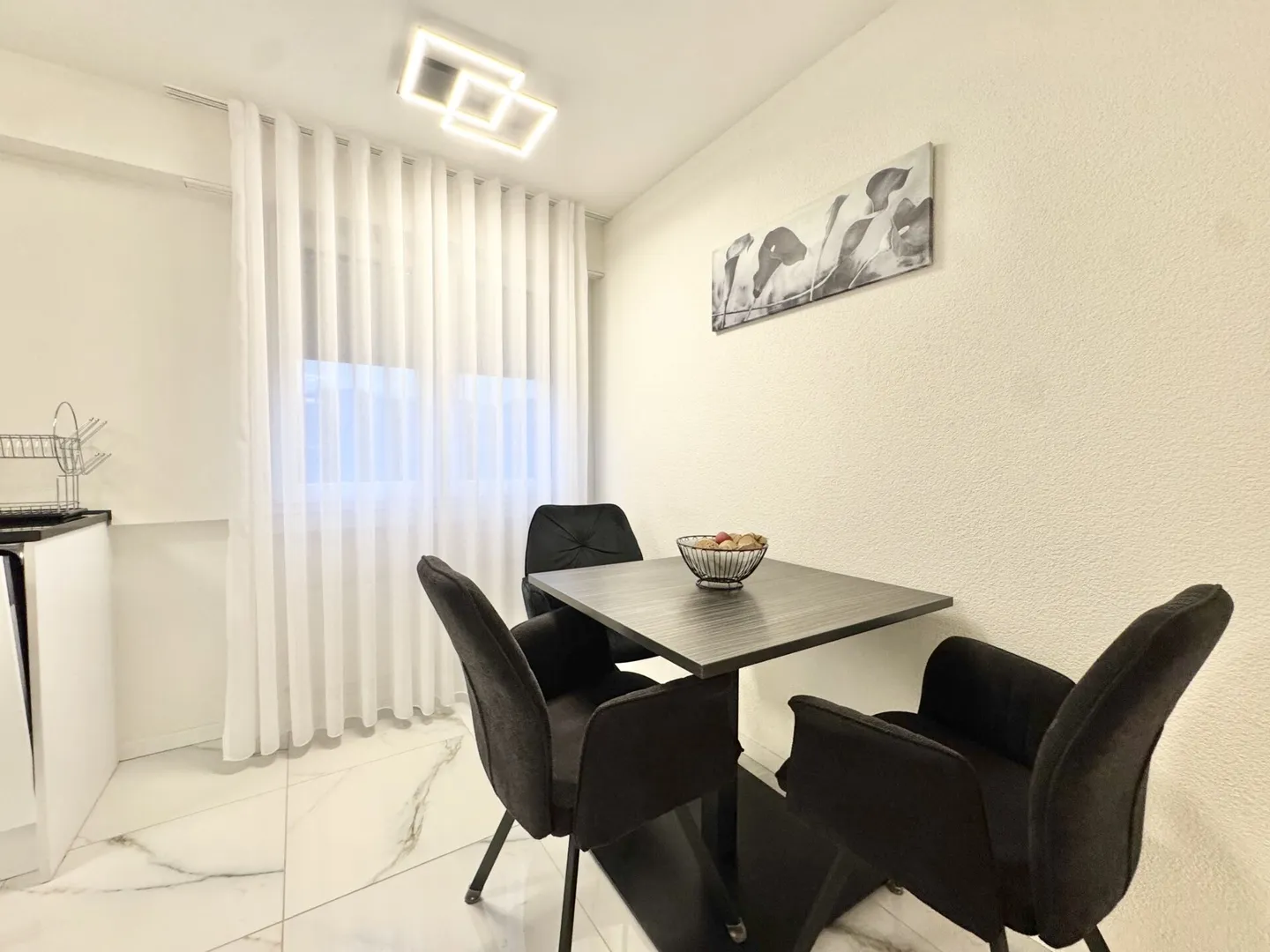 Everything close, everything convenient! - Photo 4 of 8