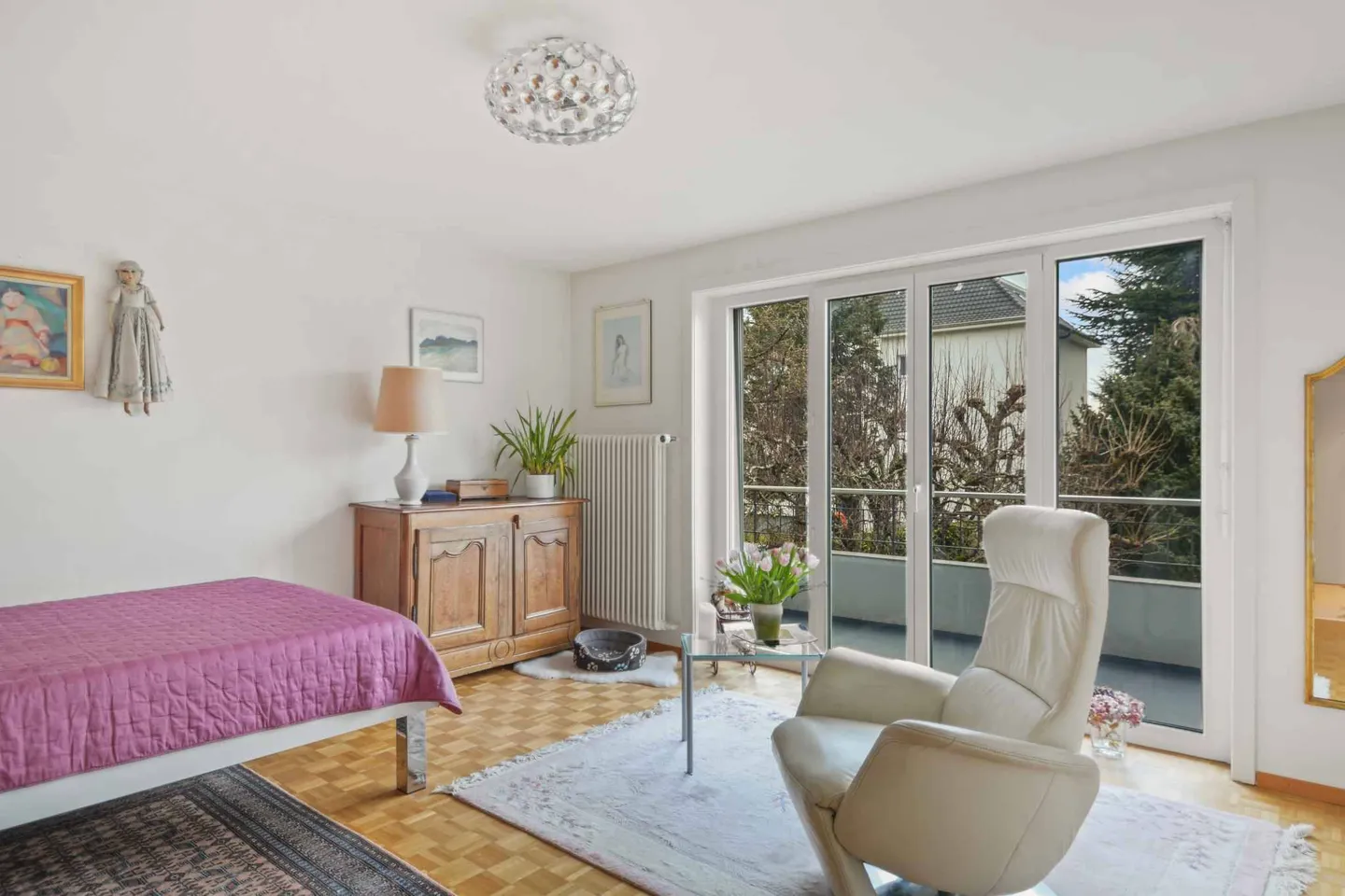 Proprietà affascinante con 8,5 stanze, terrazza e grande giardino - Foto 7 di 13