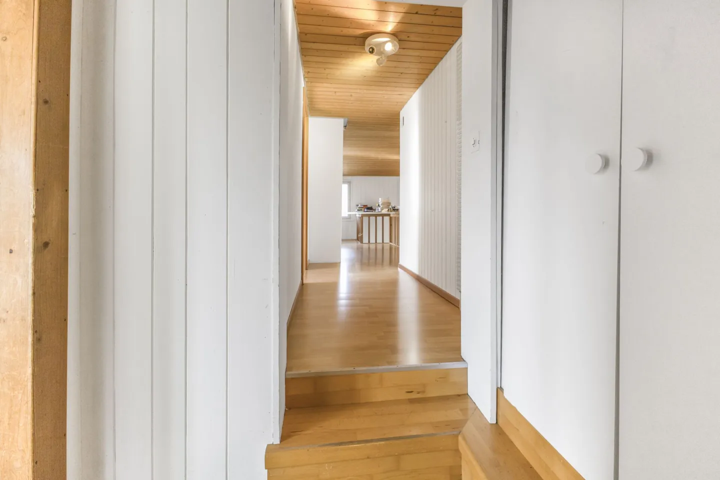 Grosszügiges 8.5-Zimmer-Einfamilienhaus mit viel Platz für die ganze Familie in Haag - Foto 19 von 25