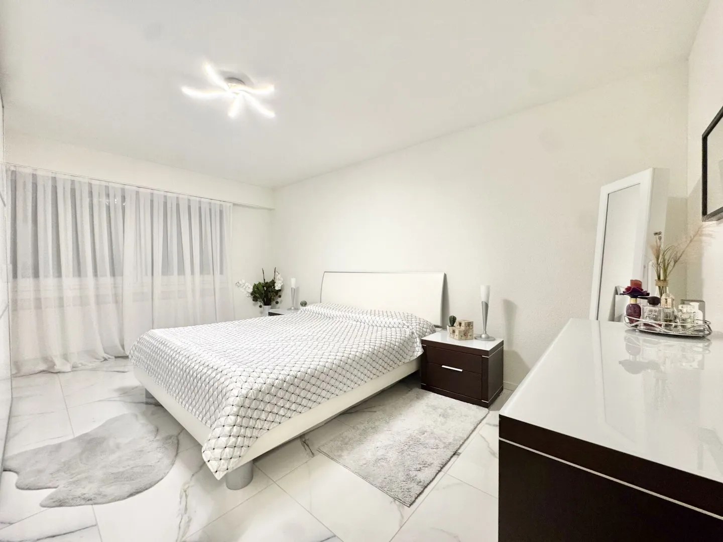 Everything close, everything convenient! - Photo 6 of 8