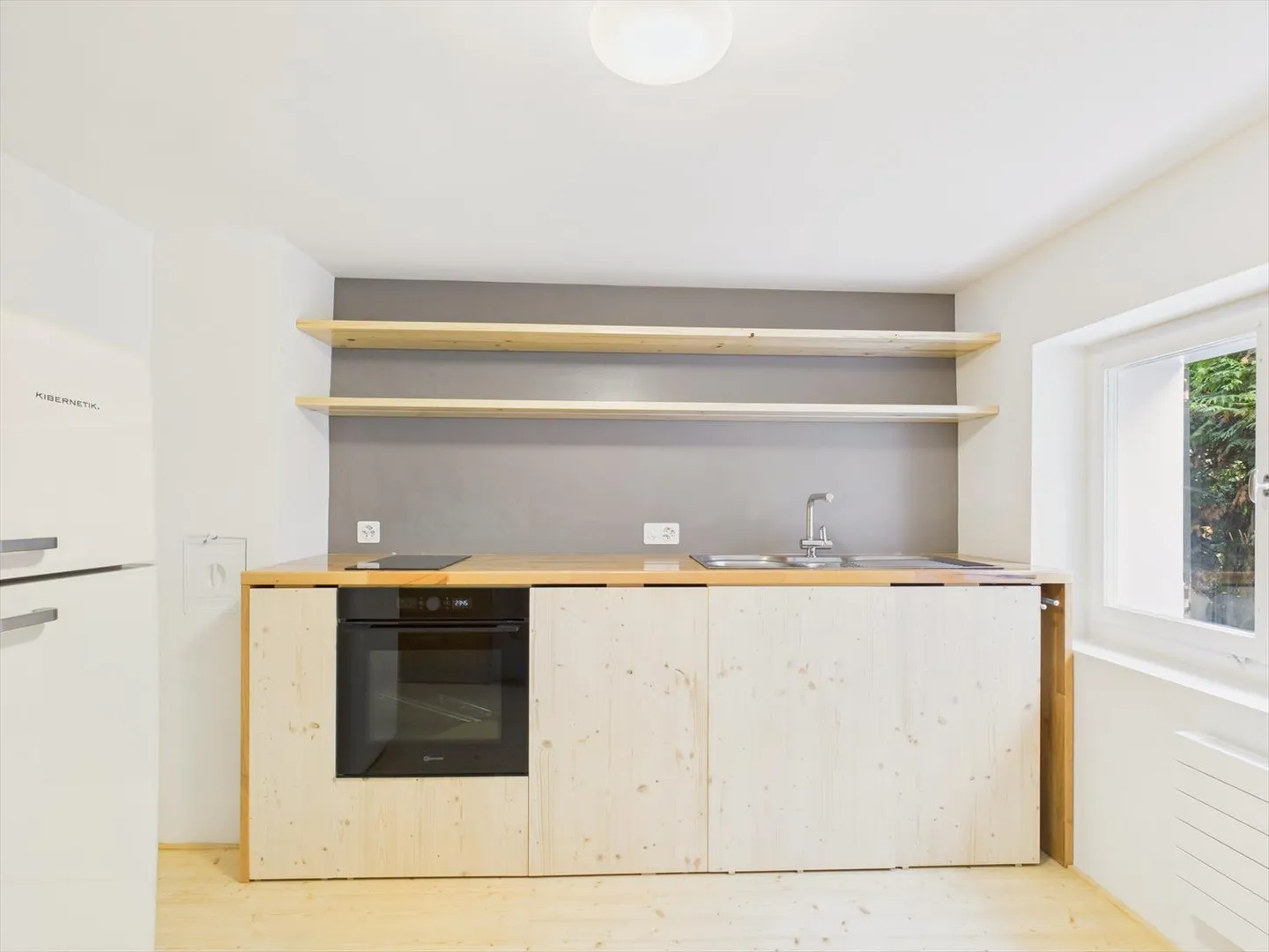 Apartment for rent - Photo 2 of 7