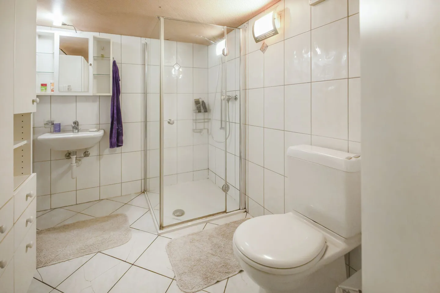 Grosszügiges 8.5-Zimmer-Einfamilienhaus mit viel Platz für die ganze Familie in Haag - Foto 23 von 25