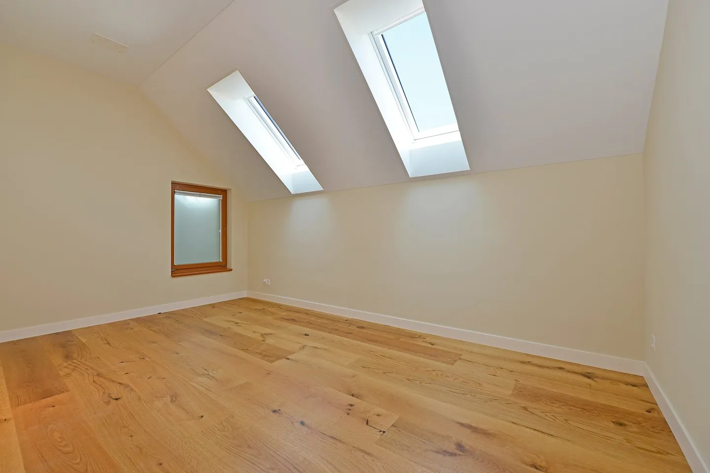 High-quality 3.5 room maisonette apartment (100m²+) in Bassersdorf - Photo 9 of 13