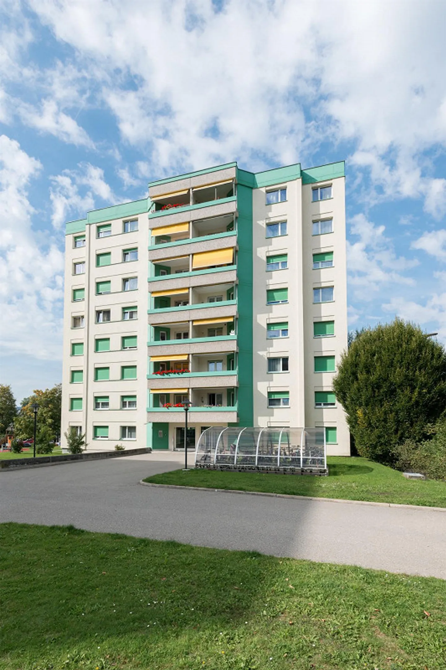 Indoor parking spaces for rent - Fribourg - Photo 1 of 2