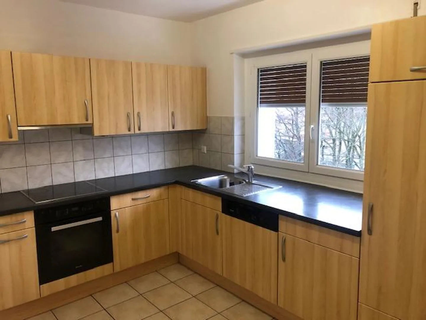 Spacious 4.5 Room Apartment - Photo 1 of 8
