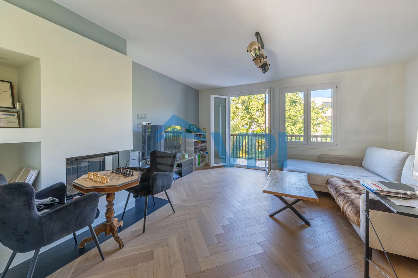 Wunderschön renoviertes Dachgeschoss-Duplex - Foto 1 von 13