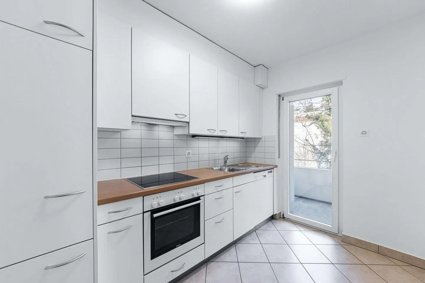 Beaucoup d'espace de vie dans un emplacement central - Votre nouveau chez-vous ! - Photo 3 sur 12