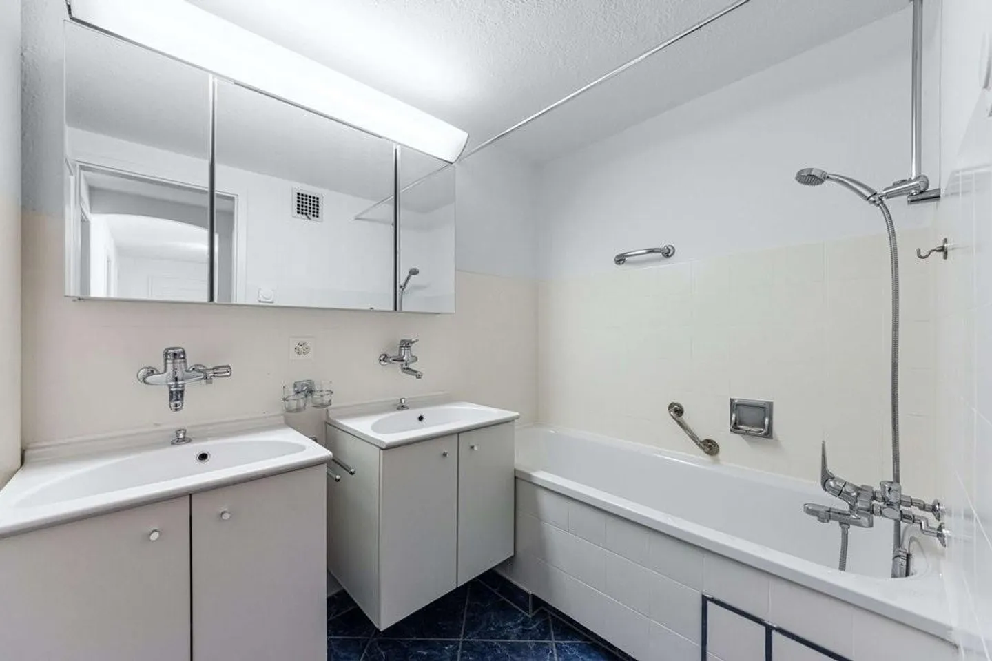 Beaucoup d'espace de vie dans un emplacement central - Votre nouveau chez-vous ! - Photo 4 sur 12