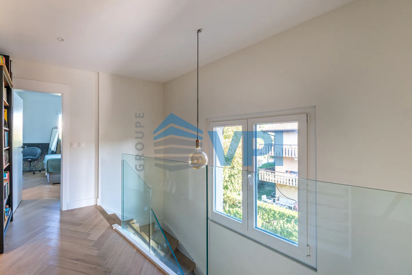 Wunderschön renoviertes Dachgeschoss-Duplex - Foto 4 von 13