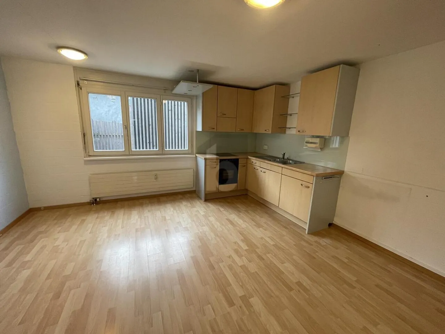 SPACIOUS AND VERSATILE - Photo 5 of 6