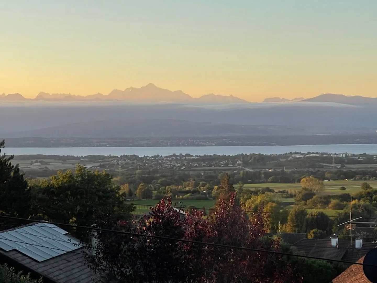 Villa Charmante avec Vue Lac - Photo 4 sur 13