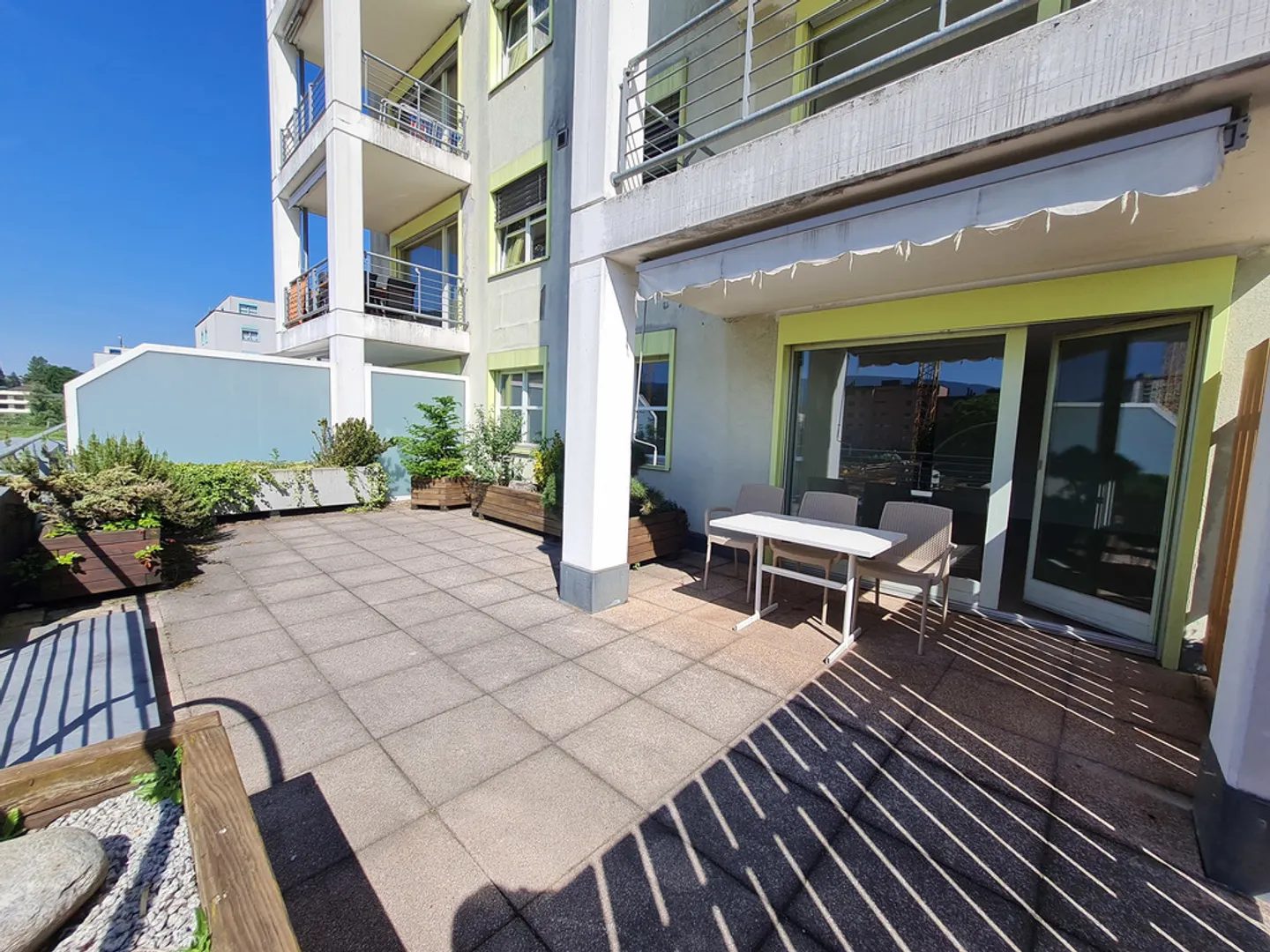 Renovated Apartment with Terrace - Photo 2 of 8