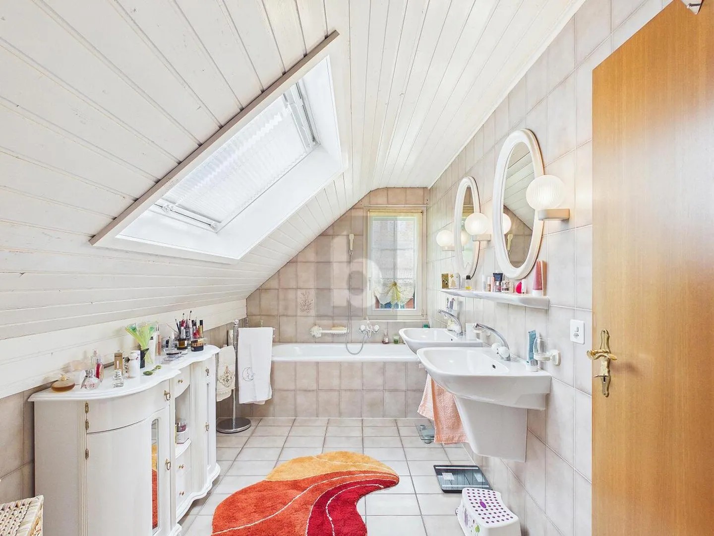 Charmantes Einfamilienhaus mit Garten - Foto 4 von 6