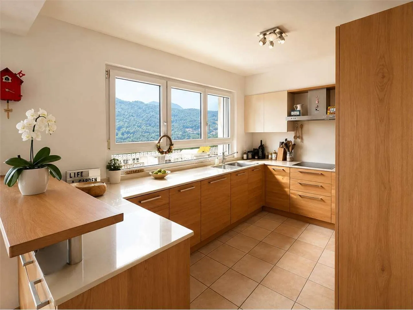 Bright and spacious 4.5-room apartment with open view - Photo 4 of 13