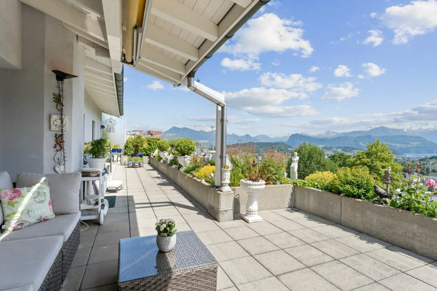 Troni sopra i tetti di Kriens sul Sonnenberg - Appartamento attico di 4,5 stanze con terrazza - Foto 12 di 12