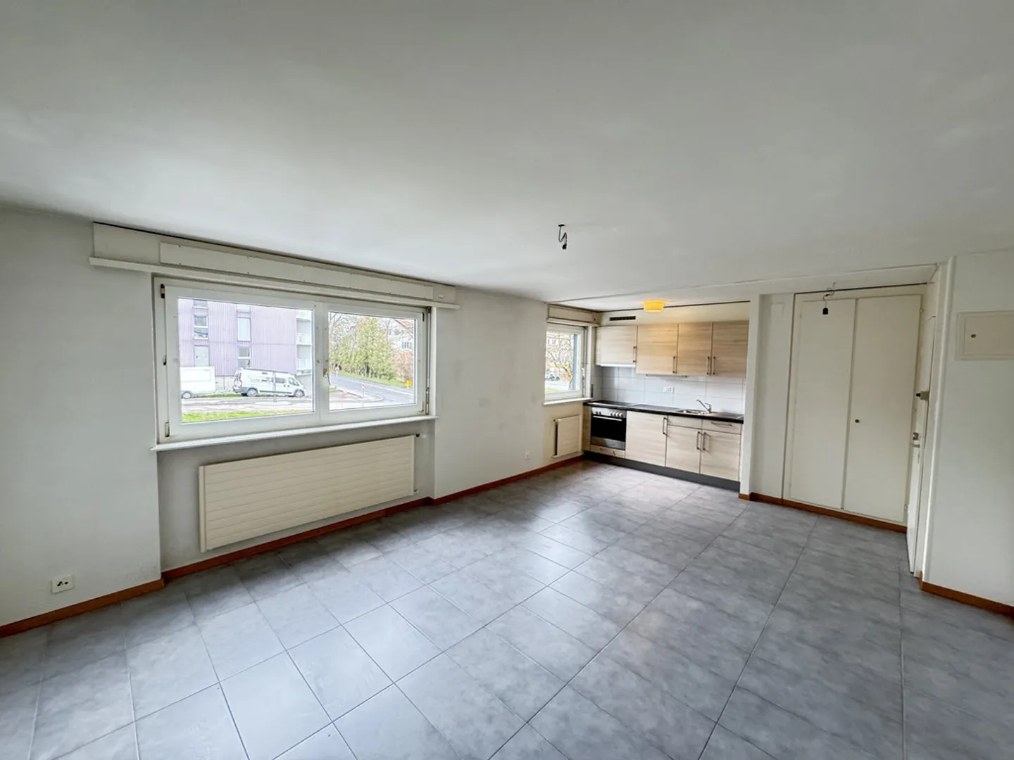 Modernes Apartment Nähe Geschäfte - Foto 1 von 4