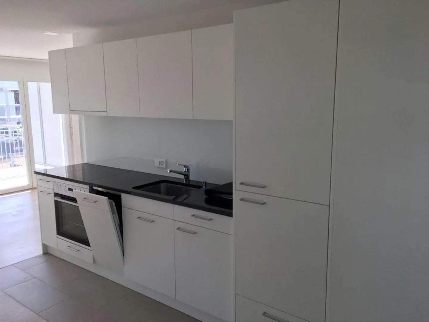 Appartamento luminoso e moderno di 1,5 stanze a Gerlafingen - Foto 2 di 7