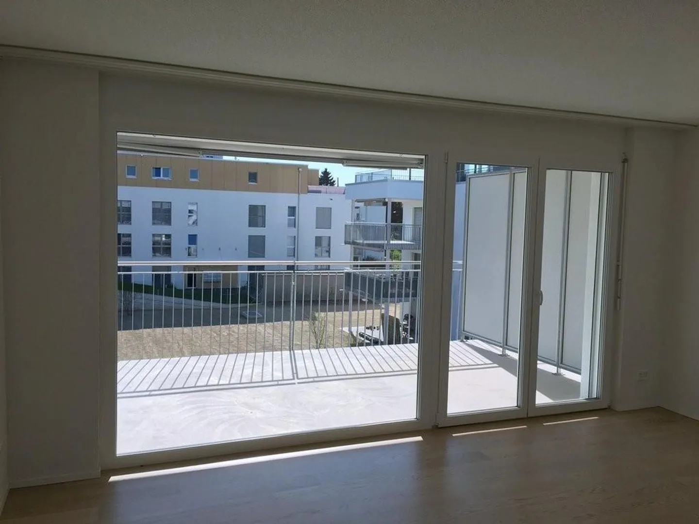 Appartamento luminoso e moderno di 1,5 stanze a Gerlafingen - Foto 4 di 7