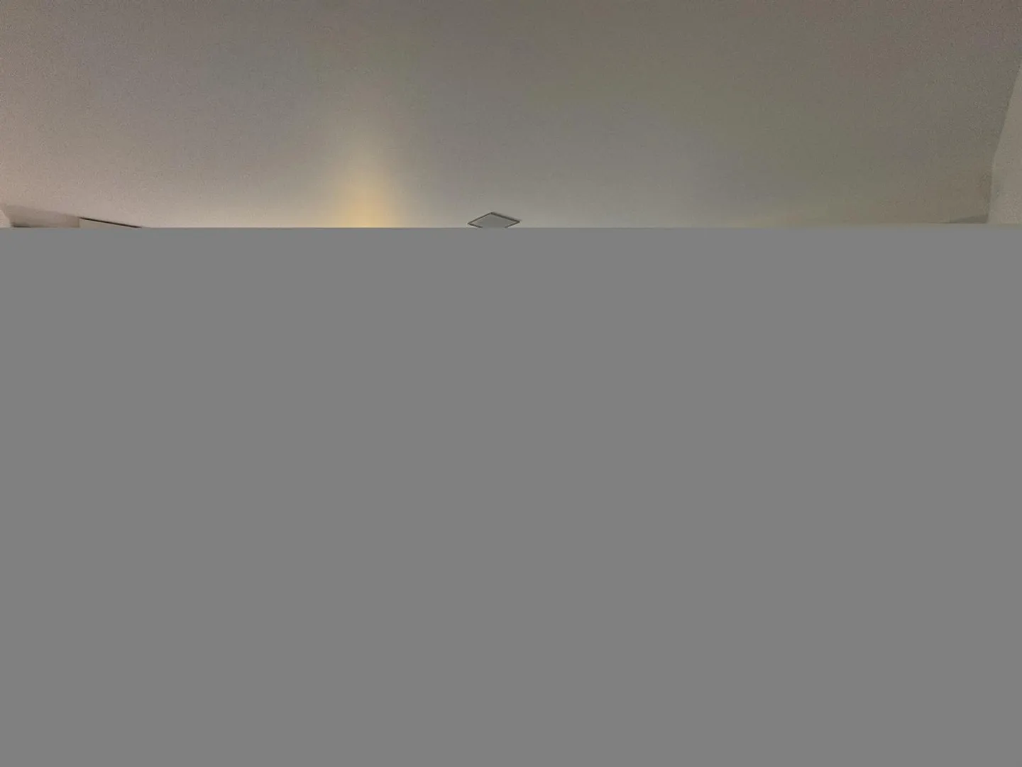 Bureau lumineux à Mendrisio Centro avec balcons, cave, DEUX places de parking - Photo 12 sur 12