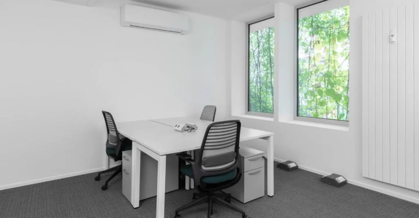 Private Office Space for 1 in Regus Stücki Village - Photo 1 of 5
