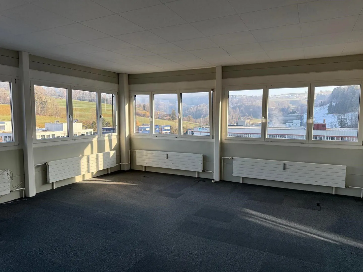 Ufficio di 309m² in affitto a Baar - Foto 6 di 11