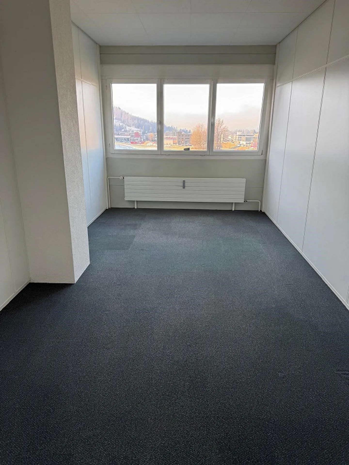 Ufficio di 309m² in affitto a Baar - Foto 8 di 11
