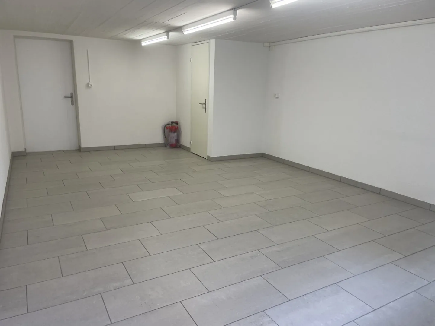 «Hobbyraum mit WC in Schlieren» - Foto 4 von 8