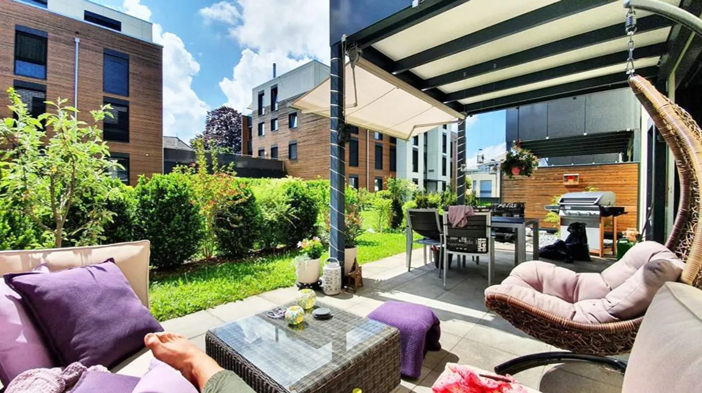 Ampio appartamento giardino di 2,5 stanze con molto spazio per vivere - Foto 1 di 11