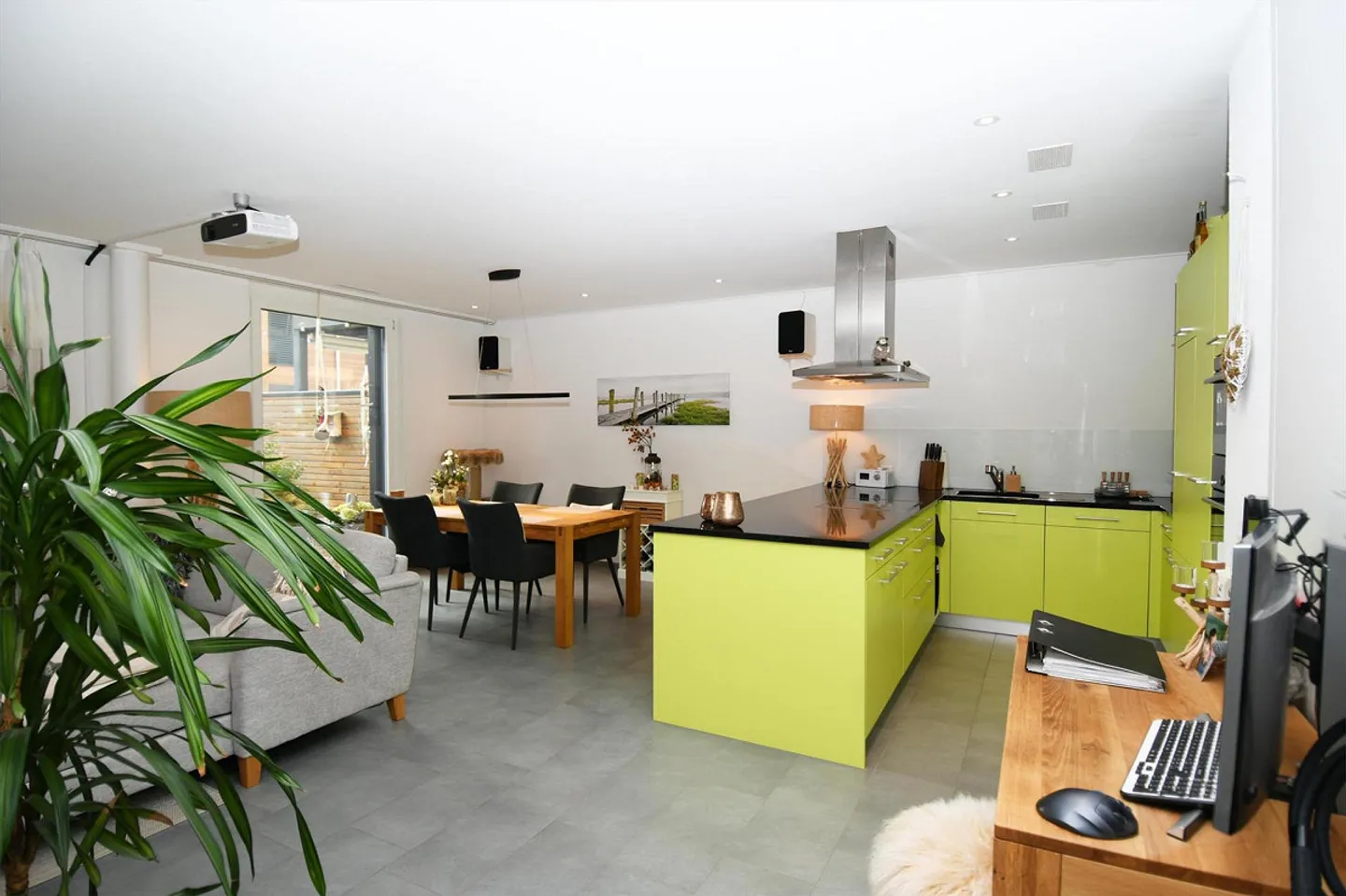 Ampio appartamento giardino di 2,5 stanze con molto spazio per vivere - Foto 4 di 11