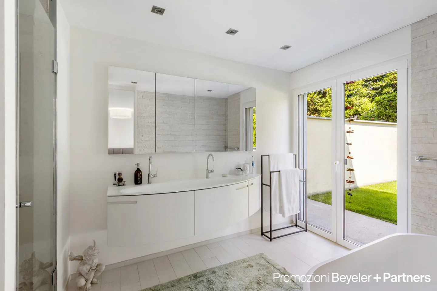 Fantastic garden apartment with 2nd residence, close to the lake and city center - Photo 20 of 20