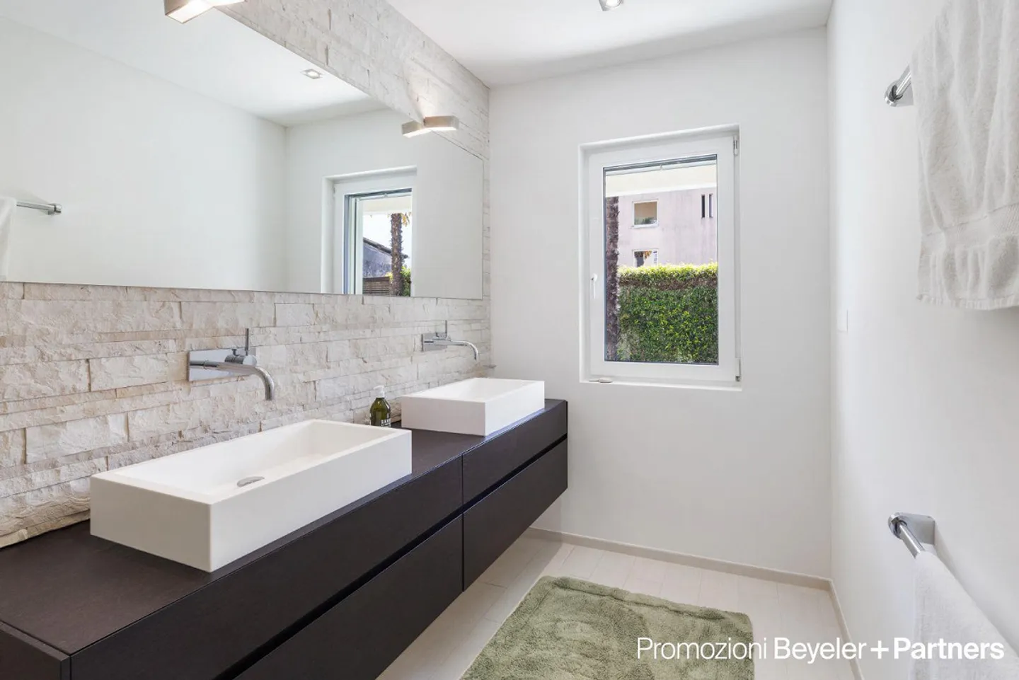 Fantastic garden apartment with 2nd residence, close to the lake and city center - Photo 17 of 20