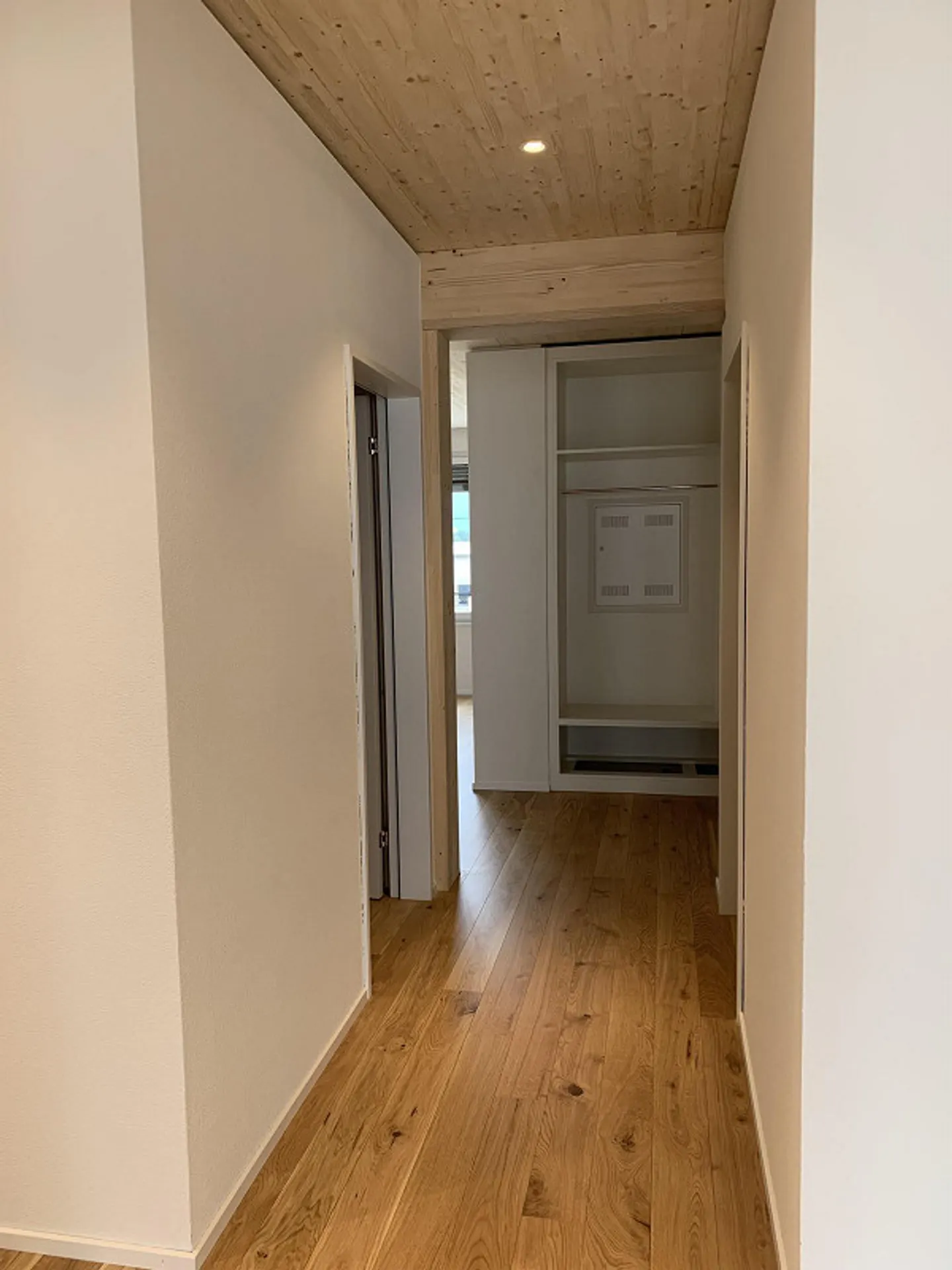 Appartement lumineux de 4,5 pièces dans un emplacement central à quelques pas de la gare - Photo 12 sur 27