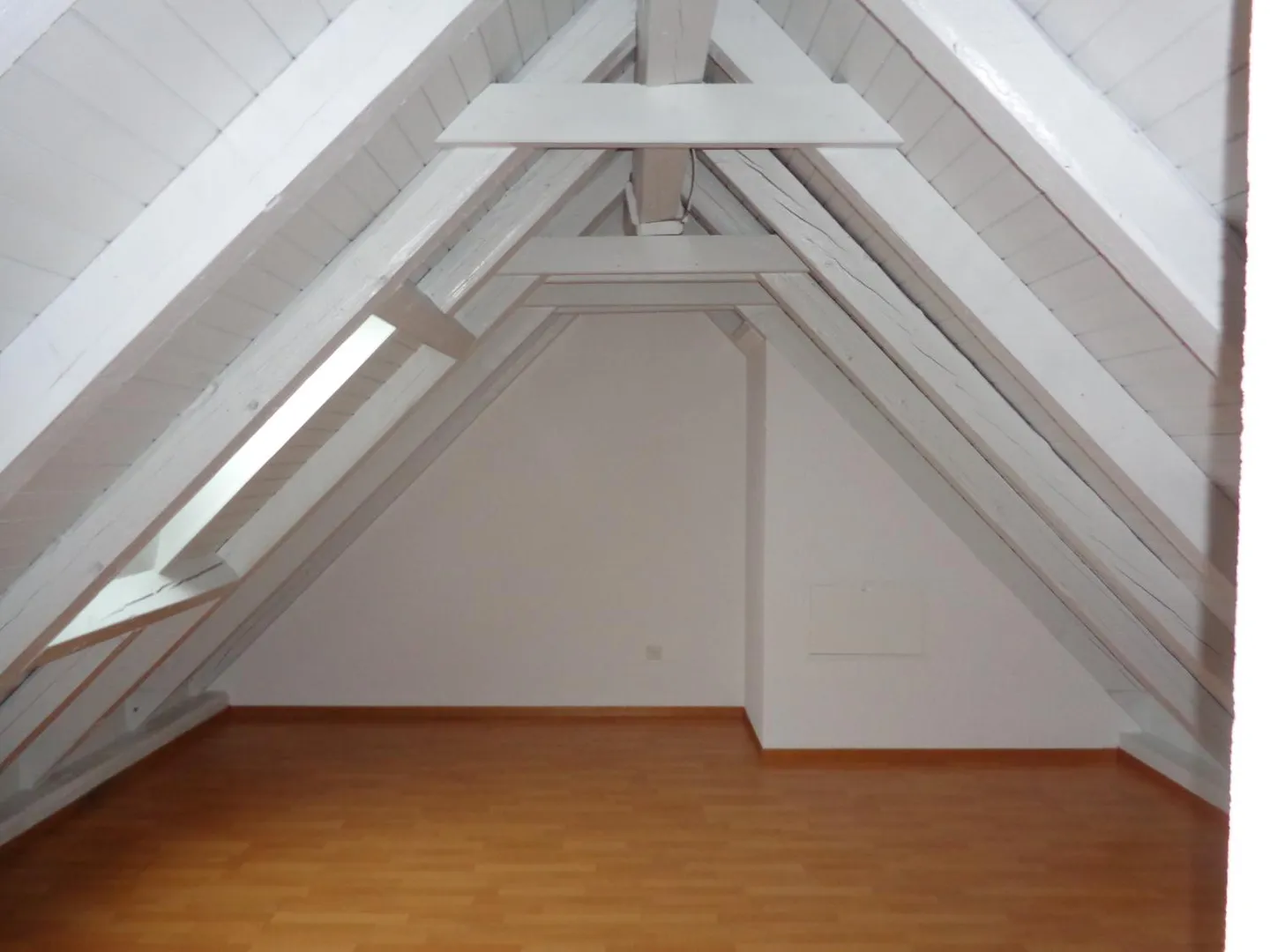 Appartement duplex avec jardin - Photo 3 sur 6